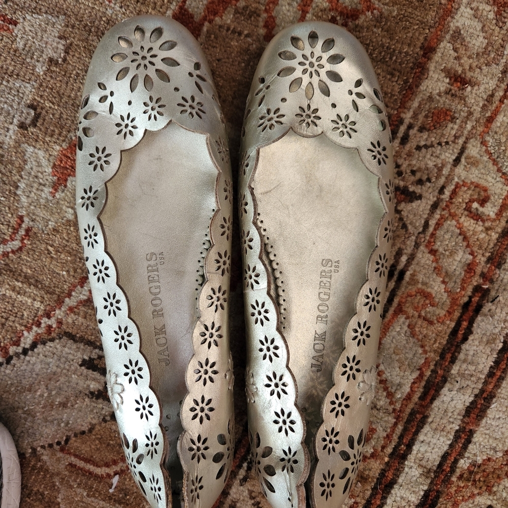 Jack Rogers cut out ballerina flats with scallop edge